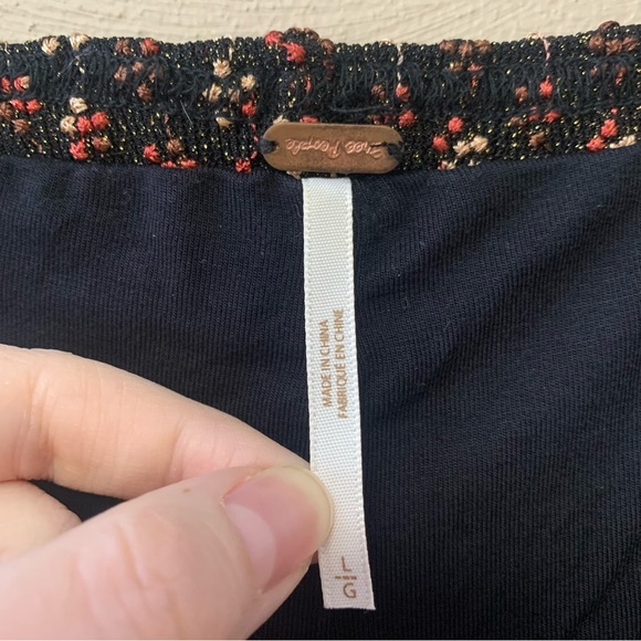 Free People Party Pull-On Flare Pants Size Large - Picture 10 of 13